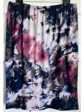 PLUS SIZE PENCIL SKIRT